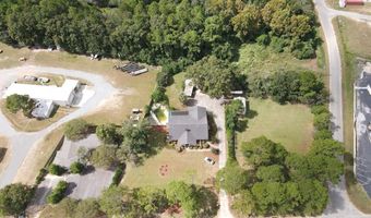 240 Whittle Cir, Ashburn, GA 31714