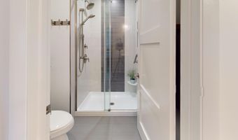 1671 N Belmont Ct, Arlington Heights, IL 60004