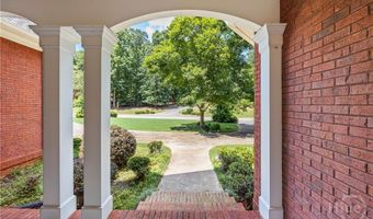 1050 Chestnut Glen Dr, Athens, GA 30606