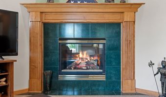W3082 WHITEPINE Drive, Appleton, WI 54915