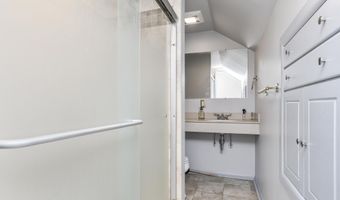 28 Tudor Rd, Albany, NY 12203