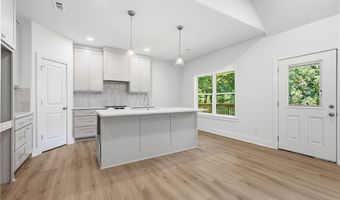 13 Salisbury Dr, Bella Vista, AR 72714