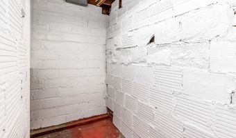 1236 Orchard Dr, Ames, IA 50010