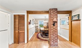 48 Fairway Dr, Cranston, RI 02920