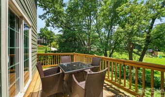 7 Apple Ln, Asheville, NC 28804