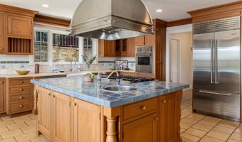 82 Arrowhead Way, Darien, CT 06820