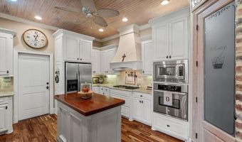 4704 Taldon Ln, Benton, LA 71006