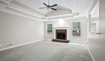 1027 Regency Dr, Acworth, GA 30102