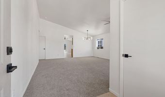 419 Sunshine Ln, Fernley, NV 89408