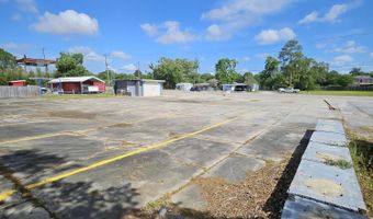 308 W Summers Dr, Abbeville, LA 70510