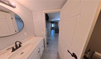 980 Lake Viking Ter, Altamont, MO 64620