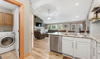 419 S Quail Run Ct, Andover, KS 67002