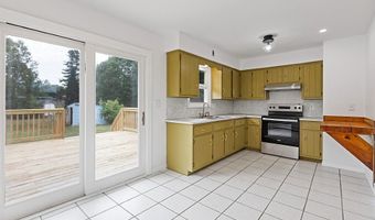 62 Fletcher Rd, Auburn, ME 04210