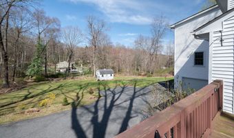 2 Greenview Rd, Brookfield, CT 06804
