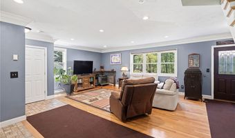 193 Lake Washington Dr, Glocester, RI 02814