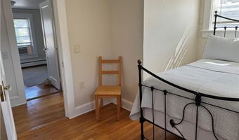 49 Connection St, Newport, RI 02840