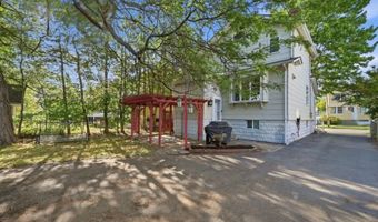 120 E Johnson Ave, Bergenfield, NJ 07621