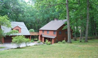 43 Camelot Dr, Bedford, NH 03110