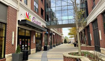 828 S HIGHLAND St, Arlington, VA 22204