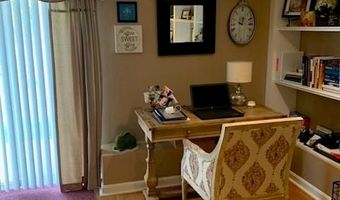 11 College Hill Rd 5A, Warwick, RI 02886