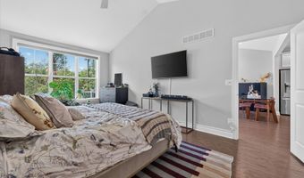 3062 N Spurway Dr, Ann Arbor, MI 48105