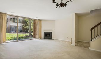 650- A 15TH St S 1, Arlington, VA 22202