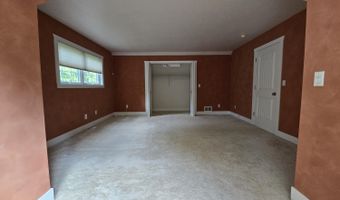 1225 Trowbridge Dr, Alpena, MI 49707