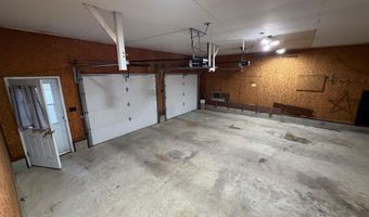 230 E 2nd St, Ashton, IA 51232