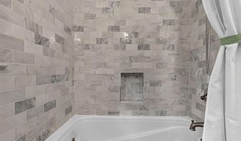3041 SEDGWICK St NW 201-D, Washington, DC 20008