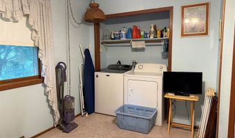 2040 Clover Dr, Akron, IA 51001