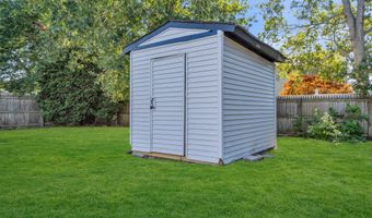 93 Windward Dr, Barnegat, NJ 08005