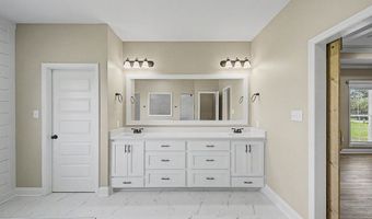 423 Indian Creek Cir, Adel, GA 31620