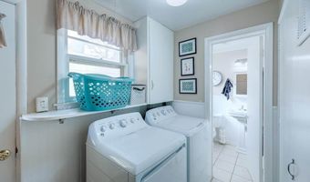 3 Eastridge Dr, Arkansas City, KS 67005