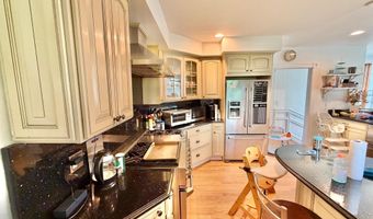 7538 MORNINGSIDE Dr NW, Washington, DC 20012