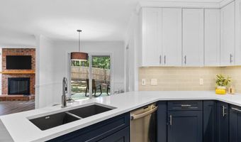 1003 Woodbriar St, Apex, NC 27502