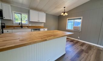 98825 PLEASANT HILL Dr 26, Brookings, OR 97415