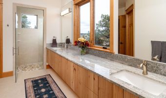 20440 Swalley Rd, Bend, OR 97703