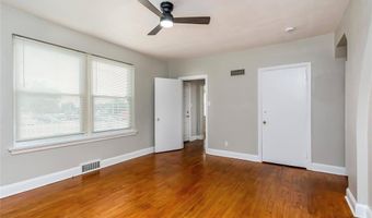 8910 Gravois Rd, Affton, MO 63123