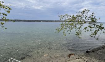 26 Hummingbird Ln, Bar Harbor, ME 04609