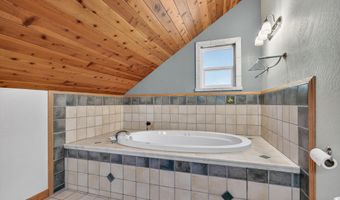307 Hillcrest St, Ashland, OR 97520