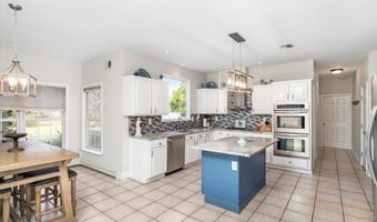 20 YEGER Dr, Allentown, NJ 08501