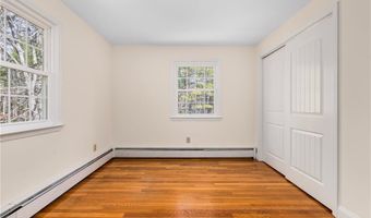 35 Hallville Rd, Exeter, RI 02822