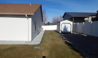 111 Sunset Ln, American Falls, ID 83211