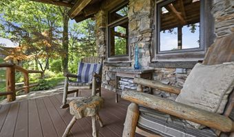 29 Old Forty Acre Mountain Rd, Danbury, CT 06811