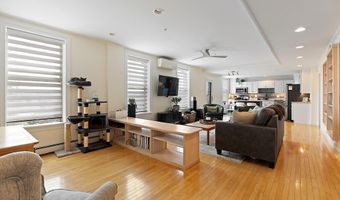 24 Pleasant St, Bangor, ME 04401
