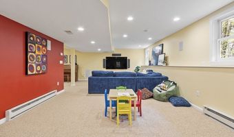 26 Overlook Dr, Acton, MA 01720