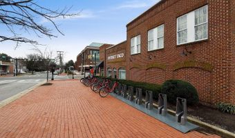 309 HOLLAND 327, Alexandria, VA 22314