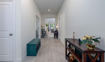 6268 ROADSTEAD Ct, Apollo Beach, FL 33572