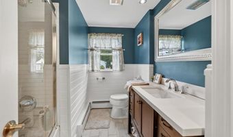 165 Salem Ave, Cranston, RI 02920
