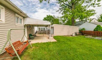 30208 Royalview Dr, Willowick, OH 44095